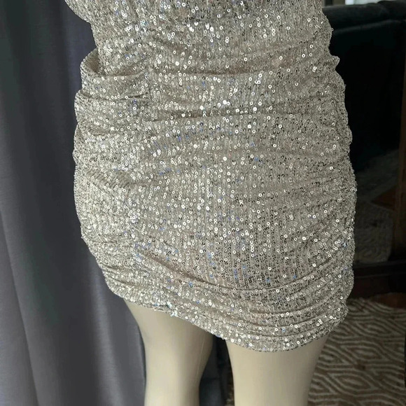 She and Sky party/prom dress large NWT - Picture 5 of 12